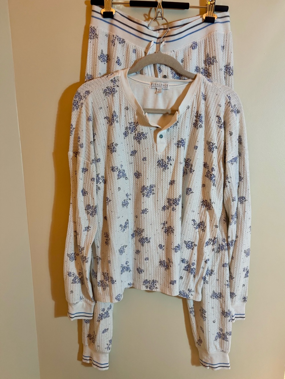 PJ Salvage White & Blue Floral Waffle Pajama Top and Bottom Matching Set
